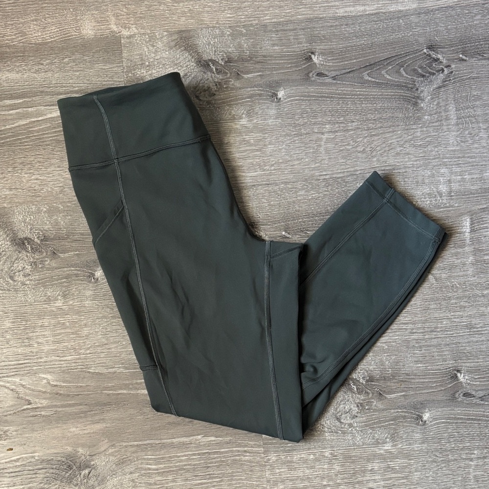 Lululemon Invigorate High-Rise Crop 23" - Picture 4 of 8